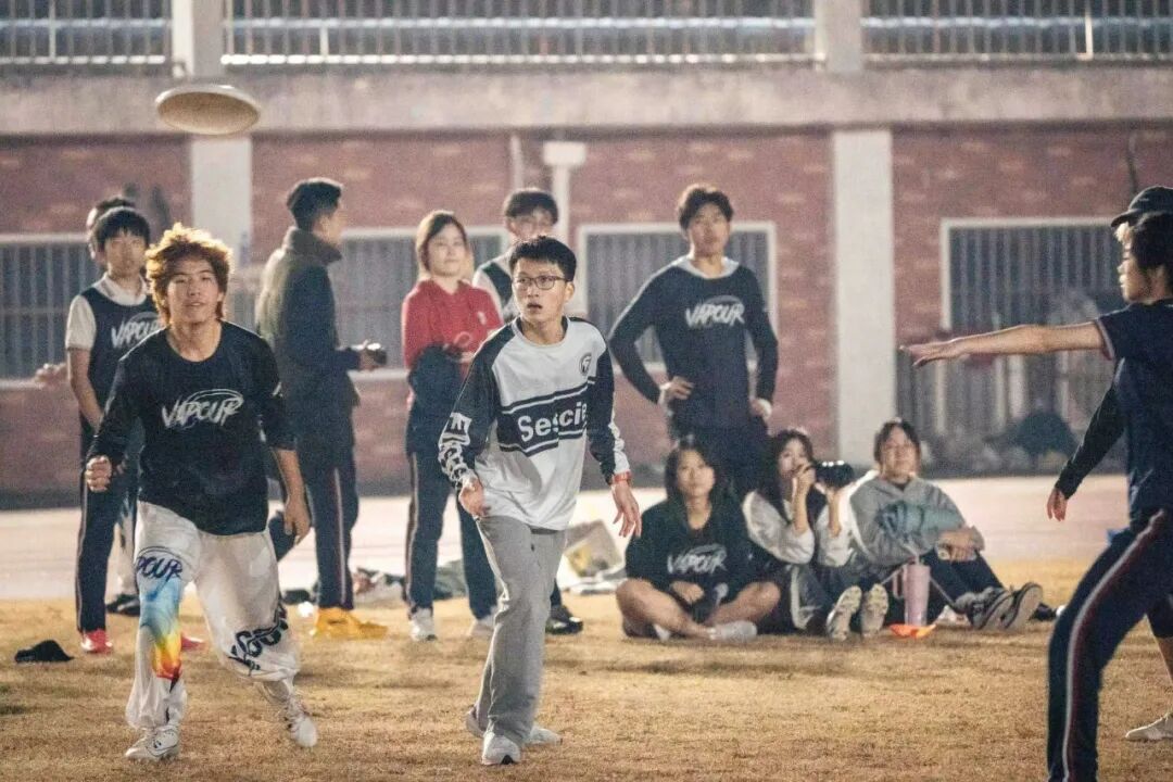 上实剑桥动态 | 飞盘友谊赛：赛...